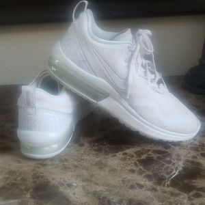 Womens Nike, white/soft grey Airmax size 6.5